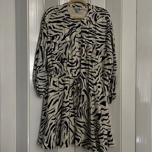 NEW beige with black leopard print details dress